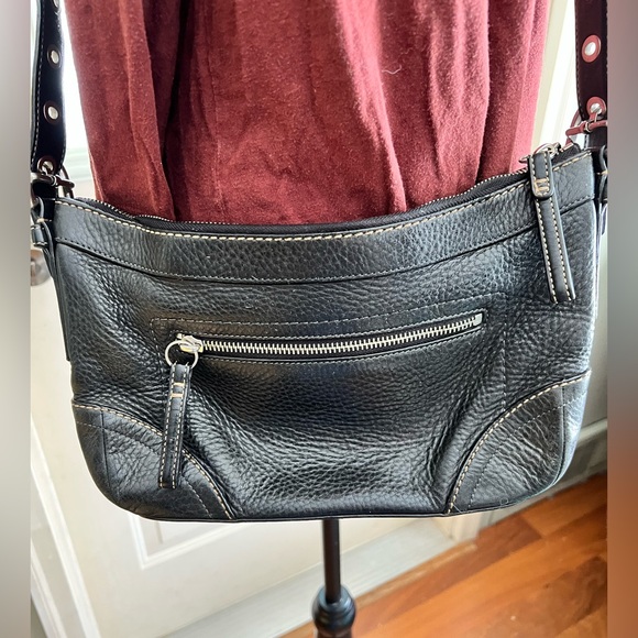 Coach Hamilton Pebbled leather  shoulder bag silver hardware adjustable strap. - Picture 7 of 12